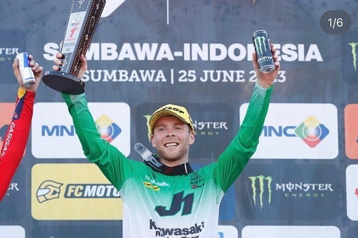 Romain Febvre dua kali jadi pemenang di dua seri MXGP Indonesia, Samota dan Lombok. Dua kemenangan yang ia raih musim ini. 
