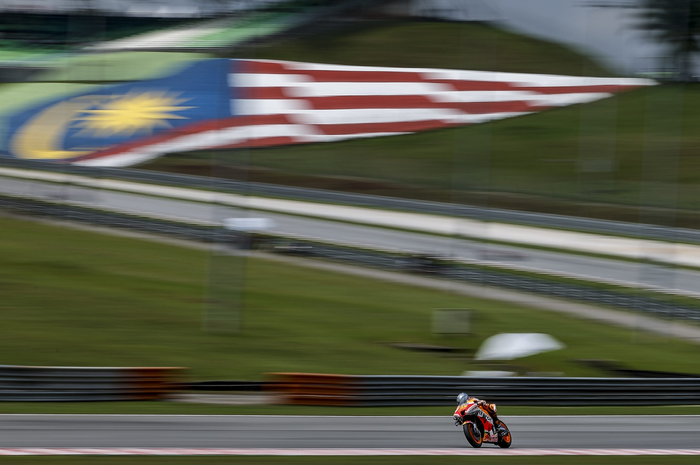 Tiket menonton MotoGP Malaysia di sirkuit Sepang ternyata tiga kali lebih murah daripada MotoGP Indonesia di Mandalika