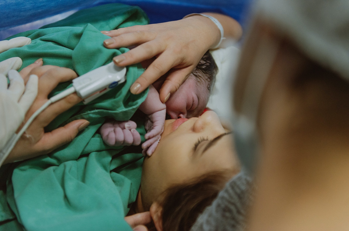 Ada banyak pilihan hadiah untuk bayi baru lahir dan sang ibu yang bisa Anda berikan untuk mereka, apa saja?