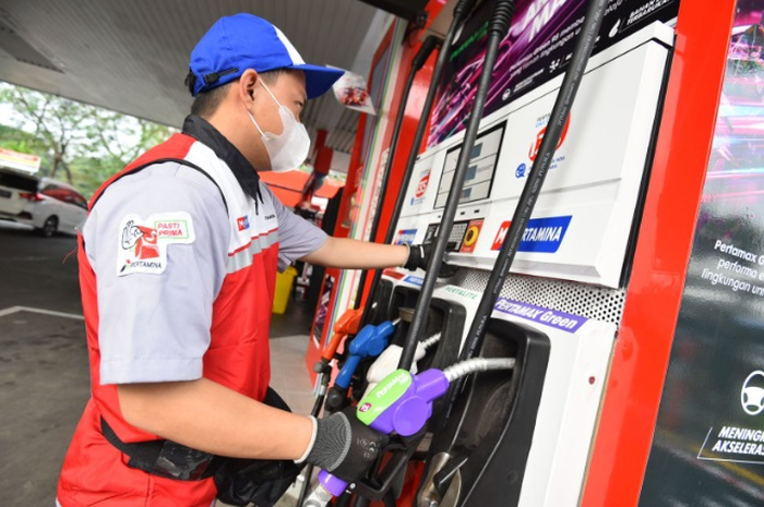 PT Pertamina Persero resmi meluncurkan Pertamax Green 95  dijual Rp 13.500 per liter untuk wilayah Jakarta dan Surabaya.