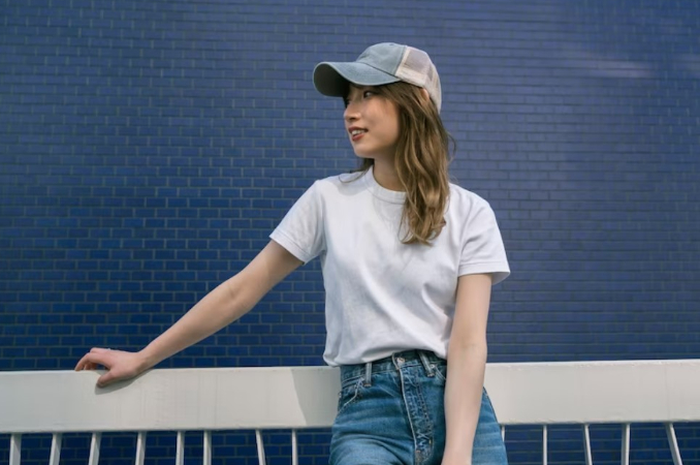 Fashion dengan topi trucker