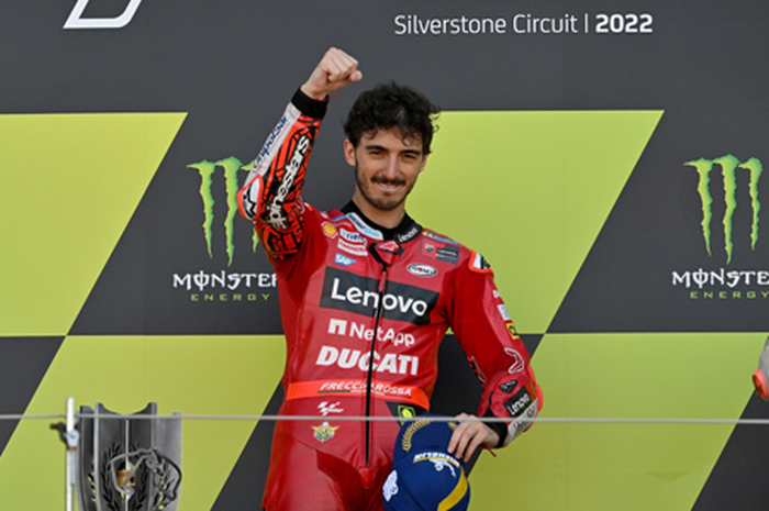 Francesco Bagnaia juara MotoGP Inggris tahun lalu, kira-kira bisa pertahankan juara MotoGP Inggris tahun ini atau berlaku tren pola unik selalu ada juara baru di MotoGP Inggris yang berlaku sejak 2013 silam