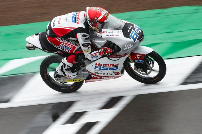 Mario Aji mengalami beberapa kesulitan sepanjang Moto3 Inggris 2023 (6/8/2023). 