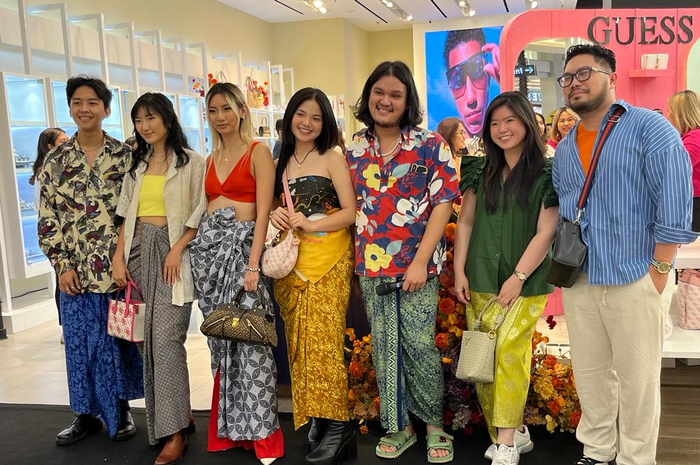 Remaja Nusantara dan Guess Indonesia di acara Guess Handbad Summer 2023 Collection di Kota Kasablanka, Jakarta, Jumat, (10/8/2023)