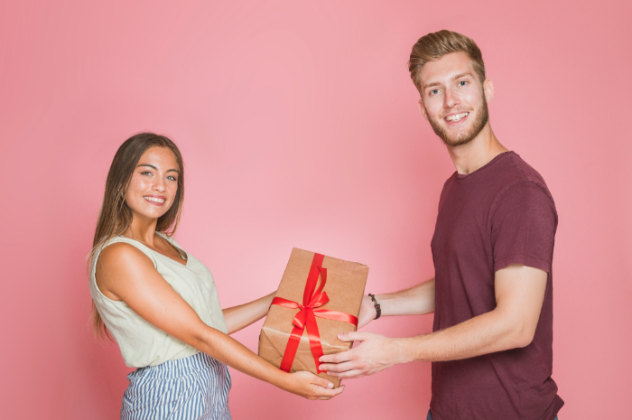 Ide hadiah untuk sahabat yang akan kuliah ke luar negeri