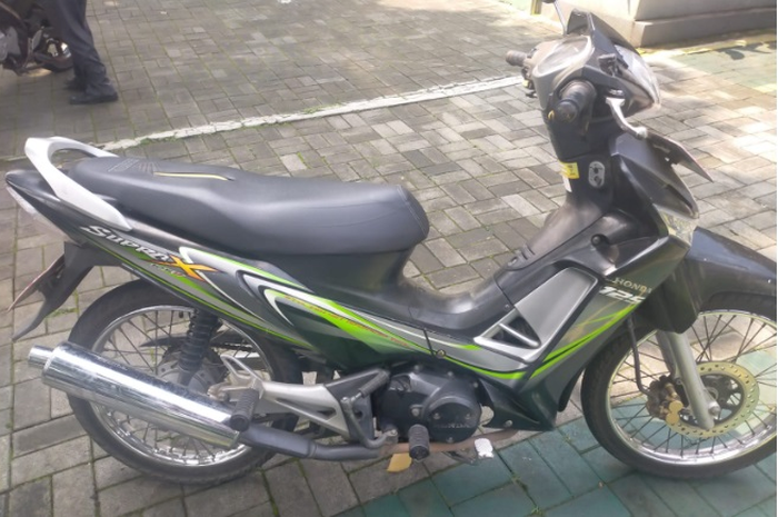 Motor murah Honda Supra X tahun 2010 akan dilelang Rp 2 jutaan, dokumen lengkap buruan daftar.