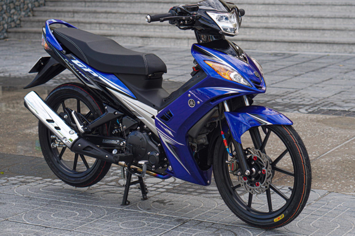 Modifikasi motor Yamaha Jupiter MX 135, pasang aksesoris hedon bikin iri.