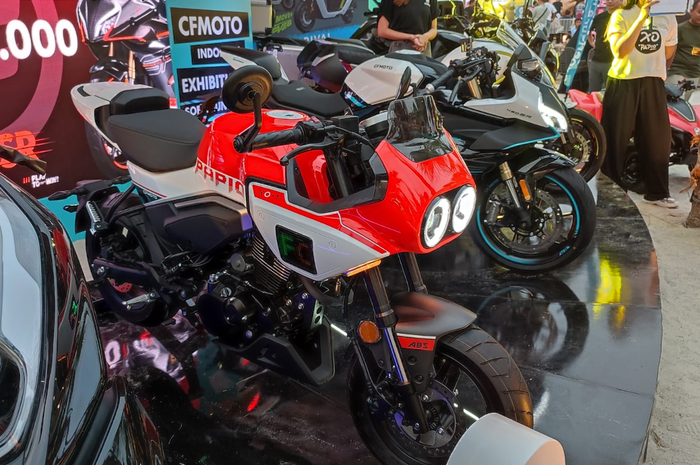 Resmi rilis motor baru CFMoto Papio XO-1 dijual Rp 33,8 jutaan. 
