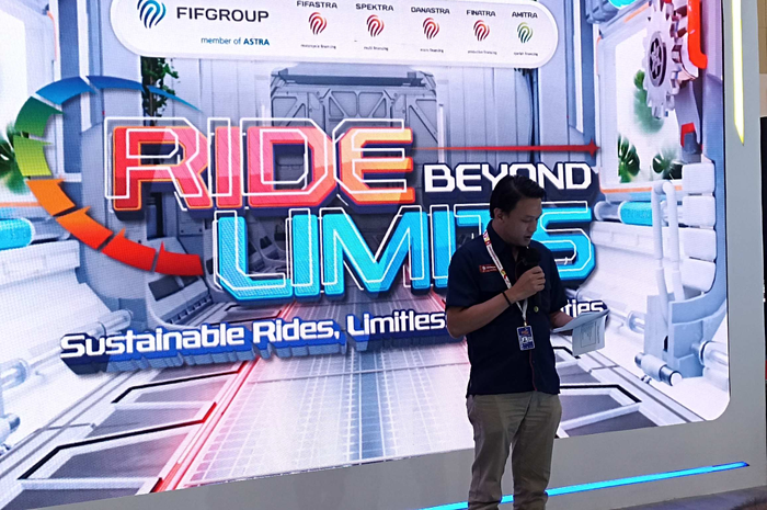 FIF Grup punya promotor potongan harga motor Honda dan pentingnya edukasi literasi keuangan selama IMOS 2023