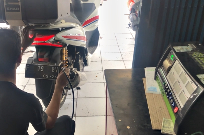 Uji emisi motor Honda PCX 150 sudah ganti knalpot
