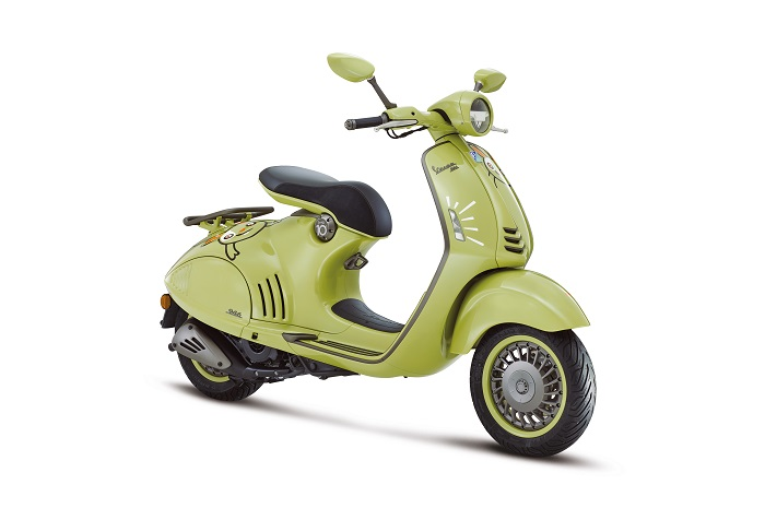 Vespa 946 10 Anniversario Limited Edition resmi dijual di Indonesia.