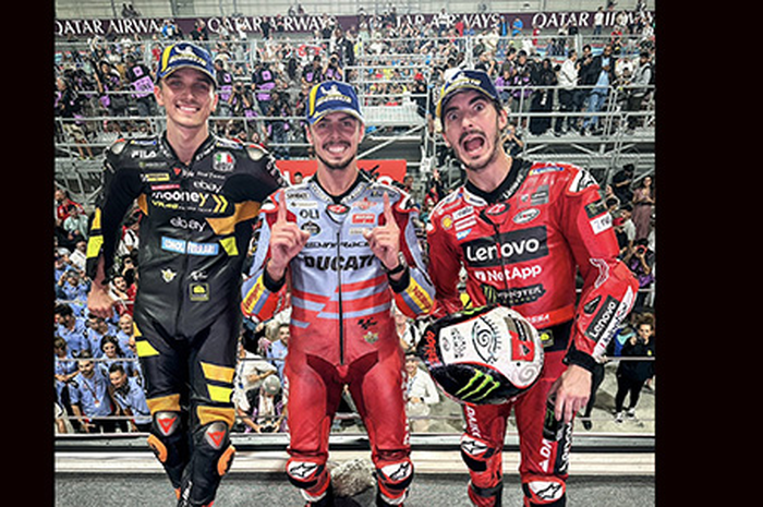 Pembalap Italia invasi podium MotoGP Qatar 2023, Fabio Di Giannantonio (tengah), Francesco Bagnaia (kanan) dan Luca Marini (kiri) sapu bersih podium