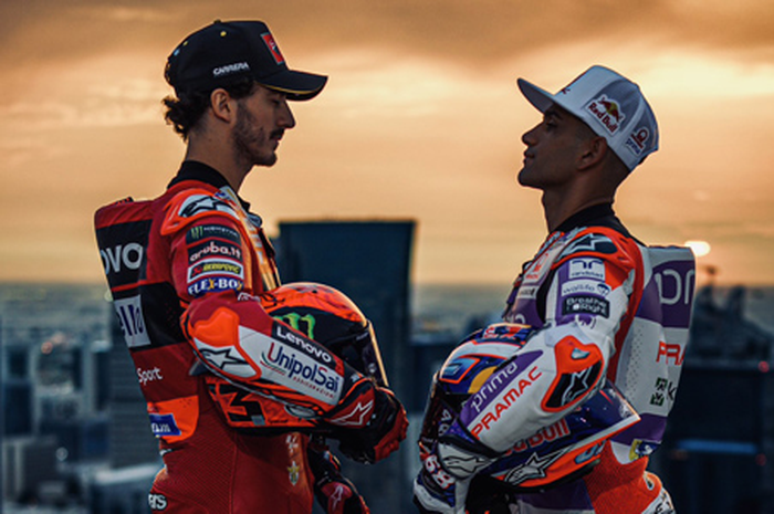 Jorge Martin (kanan) pailng sukses di MotoGP jika berhasil juara dunia di MotoGP Valencia kalahkan Francesco Bagnaia (kiri)