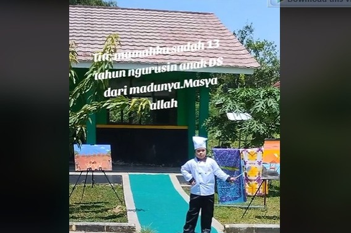 Kisah wanita rela rawat anak dari istri kedua suaminya, si bocah ditinggal karena down syndrome. 