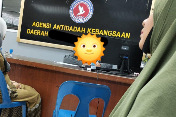 Gadis syok ayah dan ibunya ternyata tidak pernah menikah.