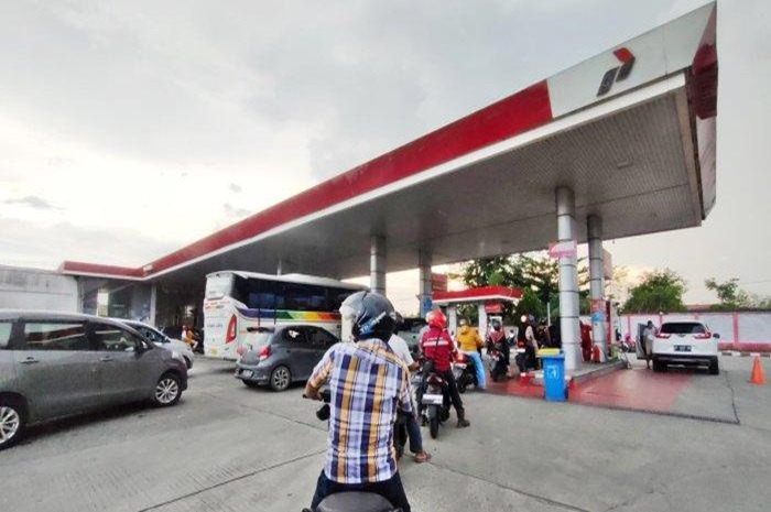 Foto ilustrasi SPBU. Motor cuma boleh beli Pertalite 8 liter per hari di Balikpapan.