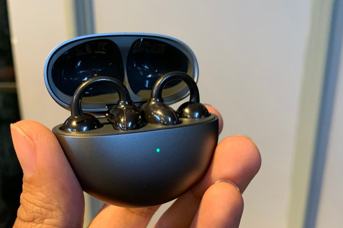 Desain C0Bridge di Huawei FreeClip