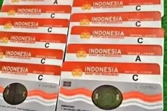 Update harga bikin SIM A, B, C dan D baru dan perpanjang tahun 2024 murah mulai Rp 50 ribuan (foto ilustrasi).