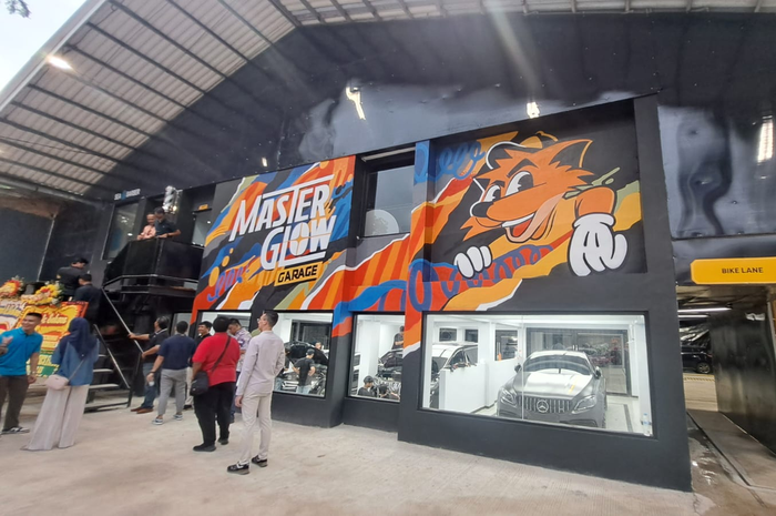 Grand Opening Master Glow, perawatan bodi motor dan mobil lengkap di Cempaka Putih