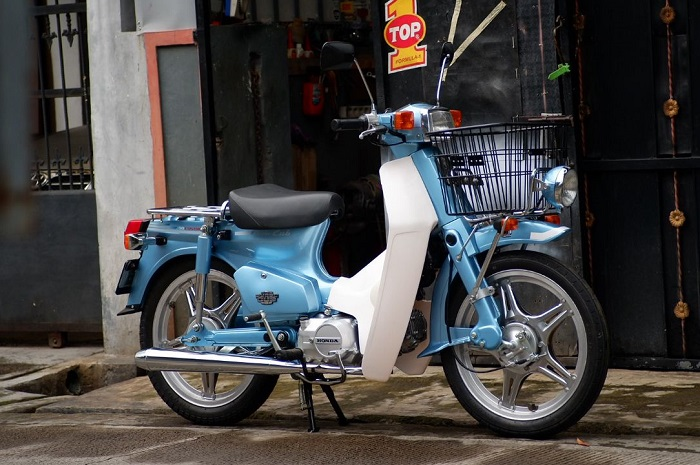 Modifikasi Honda Super Cub Jepang basis Astrea Star.