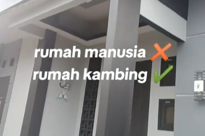 Kandang domba seperti layaknya rumah mewah di Desa Batur, Kabupaten Banjarnegara, Jawa Tengah.  