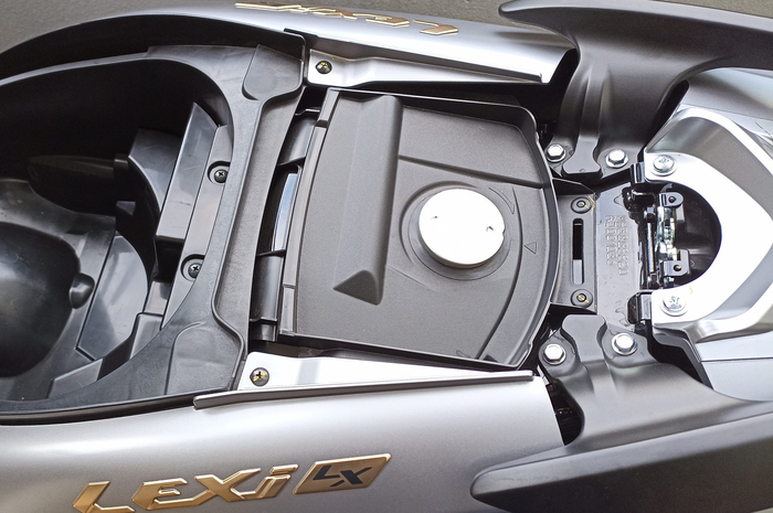 Ilustrasi tangki bensin Yamaha LEXi LX 155