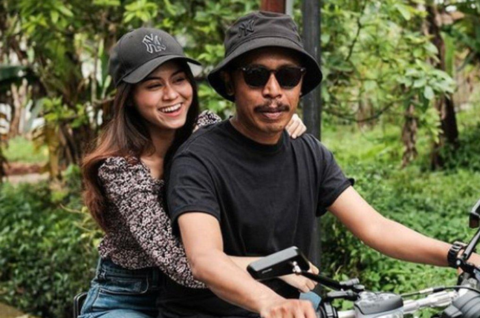 Dwinda Ratna dan Furry Setya.