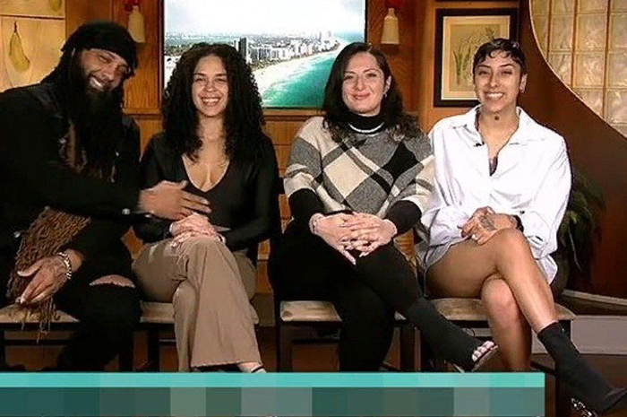 Mayazah (38) punya tiga istri bernama Stephanie Almonte (30), Rosa Zelaya (30), dan Dezeray Carrera (23).
