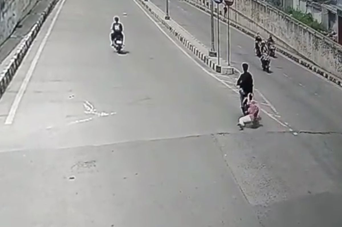 Wanita di Bekasi terseret 150 meter demi menahan motor yang dibawa kabur maling