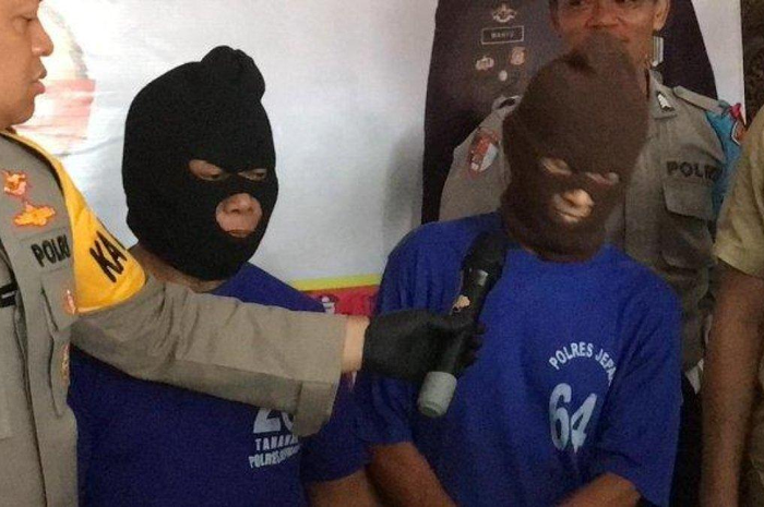M (70) dan W (69) dua kakek mesum yang hamili bocah 13 tahun di Jepara