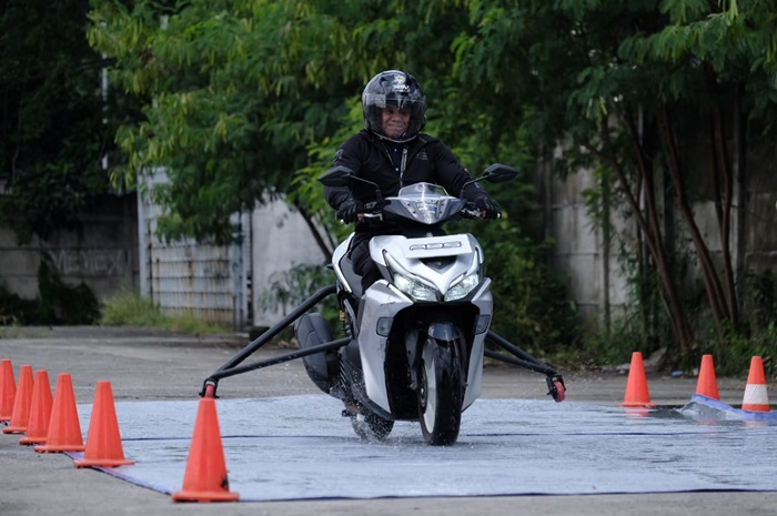 Mitos kalau motor dengan fitur ABS susah dan mahal perawatannya