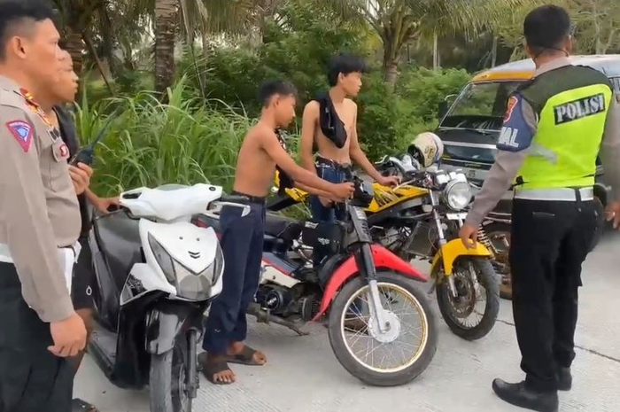 Razia besar-besaran di bulan puasa, digelar saat ngabuburit puluhan motor dikandangin