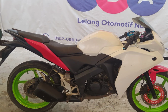 Sebuah Honda CBR menjadi motor murah dengan harga Rp 3 juta di Jakarta.