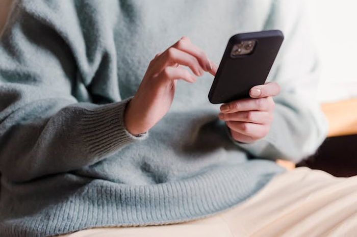 Arti kata medium ugly yang lagi viral di TikTok