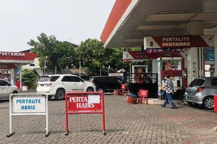 Tidak lama lagi Pertalite rencananya akan dihapus dan digantikan bensin baru namun harganya tetap Rp 10 ribu per liter, Pertamina malah bilang begini.