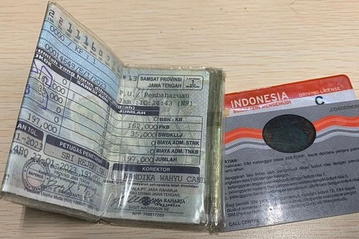 Catat nih polisi tidak akan tilang pemotor yang SIM dan STNK nya mati saat libur Lebaran malah diberikan ampunan.