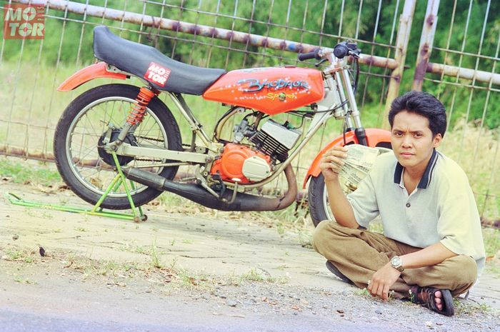 Cak Doel punggawa Surabaya Motor (SBM), RX King Setan racikannya ditakuti lawan di balap malam.