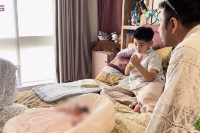 Sosok bayi perempuan Lily di keluarga Raffi Ahmad dan Nagita Slavina jadi sorotan. 