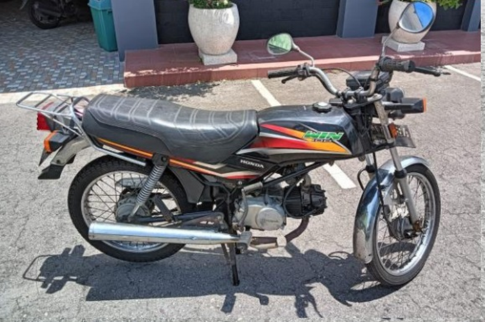Honda Win tahun 2003 ini jadi motor murah yang dilelang di Madiun.