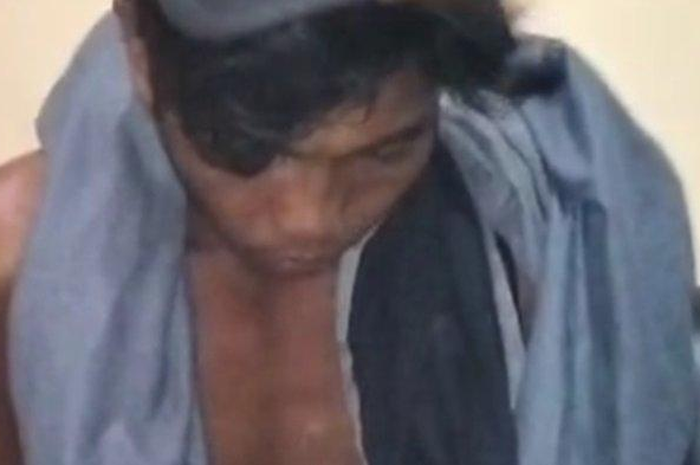 Pemuda ini lecehkan emak-emak yang lagi jalan bareng anaknya