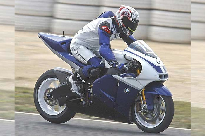 BMW pernah nyaris ikut MotoGP pada era 800 cc, kini diyakini bisa ikut pada tahun 2027
