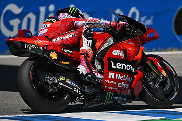 Aturan MotoGP 2027 tak cuma reduksi kubikasi jadi 850 cc tapi takkan ada lagi motor MotoGP begitu rendah saat di lintasan lurus