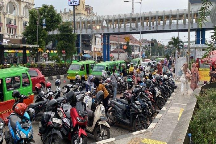 Lokasi tukang parkir liar yang mendapatkan Rp 500 ribu dalam sehari.