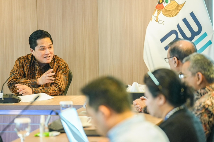 Menteri BUMN Erick Thohir menjawab soal pembatasan pembelian Pertaline