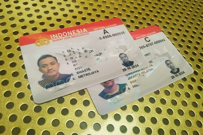 Ilustrasi Surat Izin Mengemudi (SIM). Beda denda tilang tidak punya SIM dan lupa bawa SIM.