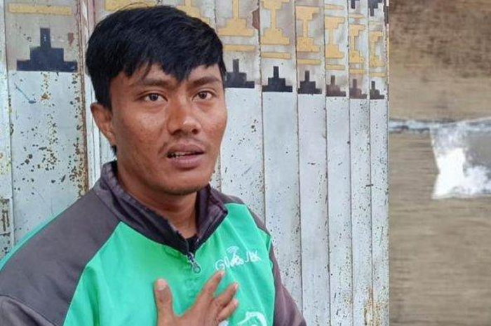 Kasihan seorang driver ojek online (ojol) di Lampung dijebak terima kirim baju ternyata isinya narkoba.