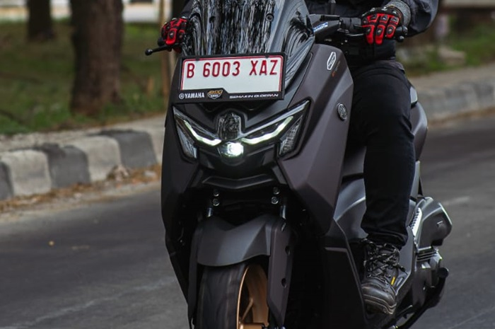 Lampu depan Yamaha NMAX Turbo 2024.