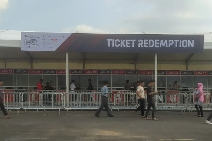 Harga tiket MotoGP Mandalika 2024 didiskon 70 persen, balapan akan digelar pada 27-29 September 2024 mendatang.