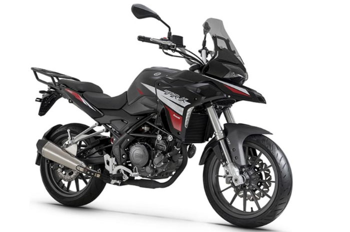Benelli TRK251 motor adventure asal Italia calon pesaing Suzuki V-Strom 250 SX dijual lebih murah.
