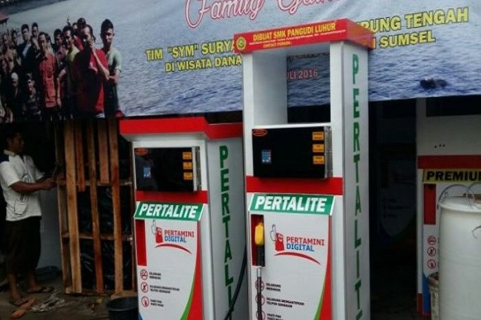 Foto ilustrasi bensin Pertalite di Pertamini, benarkah sekarang dijual dengan harga mendekati Pertamax?